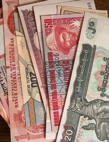Lote 20 billetes Nuevos UNC de todo el Mundo (L1)