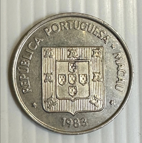 5 Patacas 1983 - Macau - Cupro-Niquel KM# 24 A-UNC